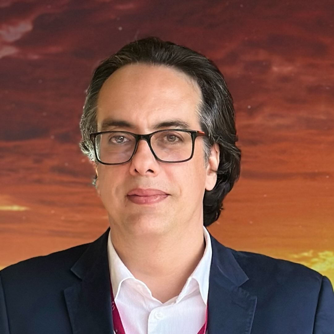 Foto do Dr. Mauricio Lorena